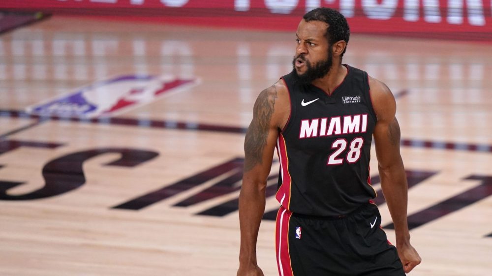 给予球队更 给予球队更